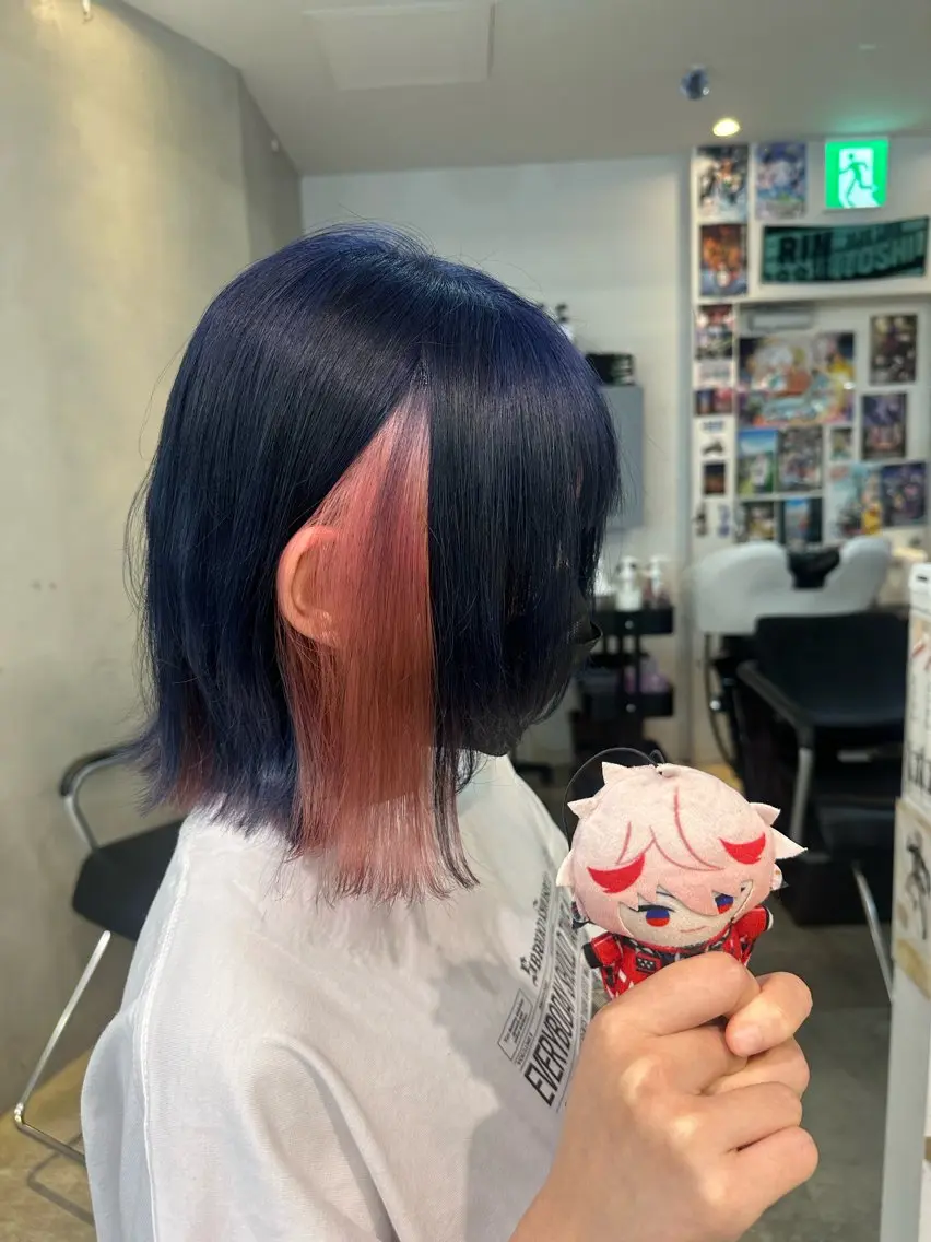 ミディアム ヘアカラー ウルフカット/デザイ ンカラー/あらげのヘアスタイル