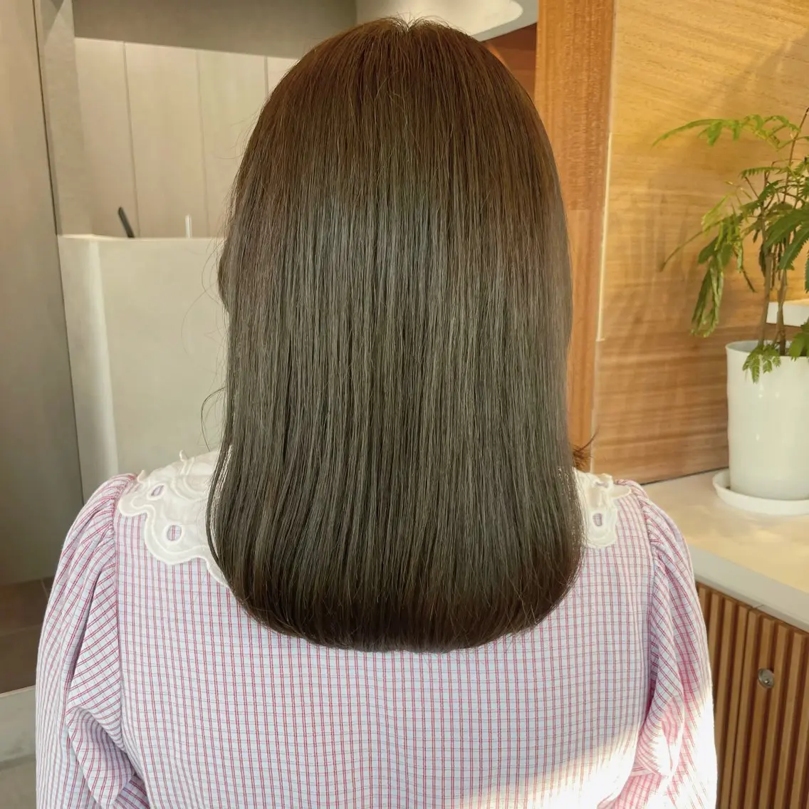 セミロング カラー ベージュカラー 透明感カラー オリーブベージュ トリートメント カット ヘアカラー トリートメント 縮毛矯正/レイヤー/ ボブ♡Natsukiのヘアスタイル