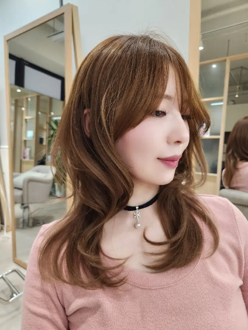 セミロング レイヤーカット 【縮毛矯正/髪質改善 カラー】yumiのヘアスタイル