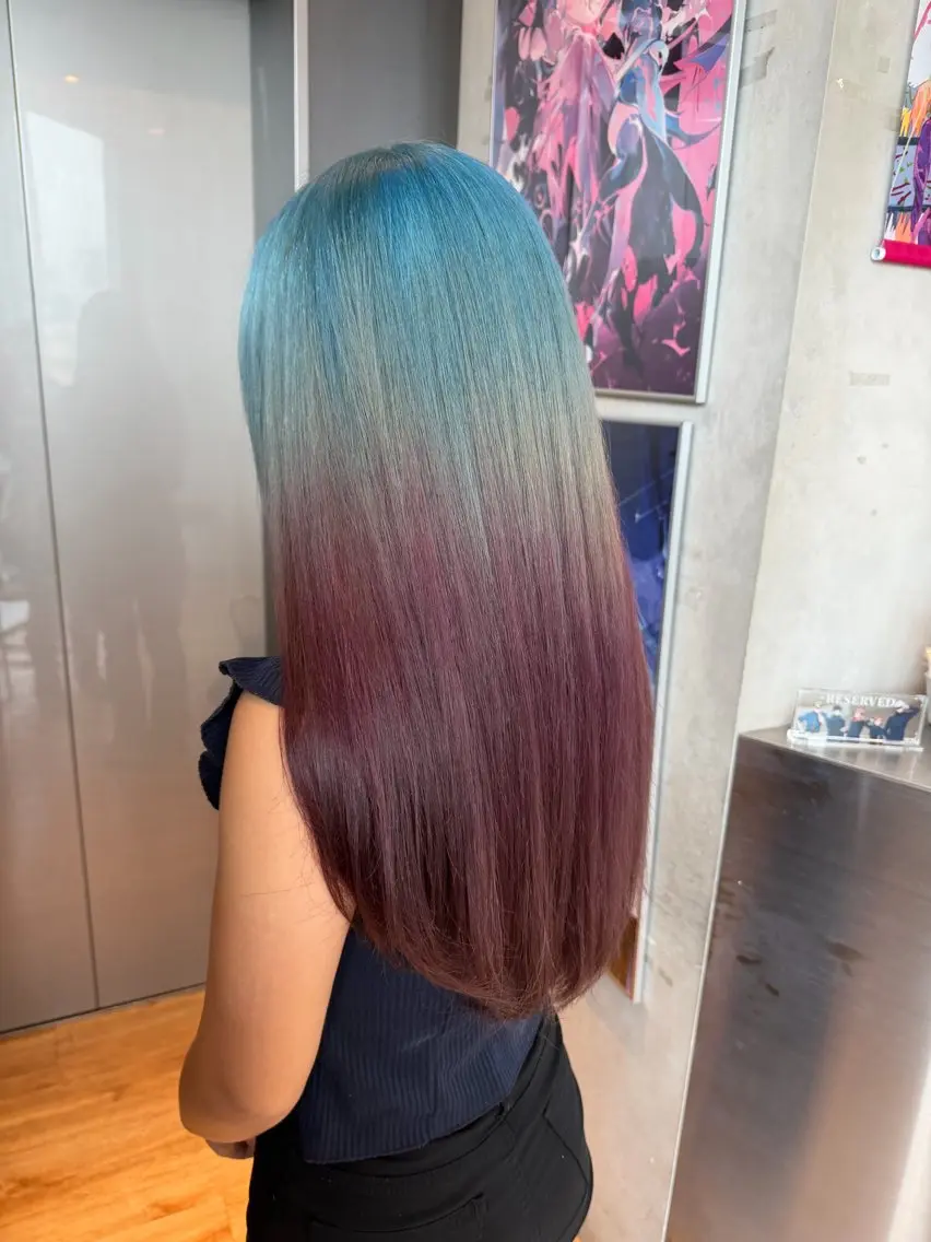 ロング ヘアカラー トリートメント 似合わせカット/ デザインカラー🦄のヘアスタイル
