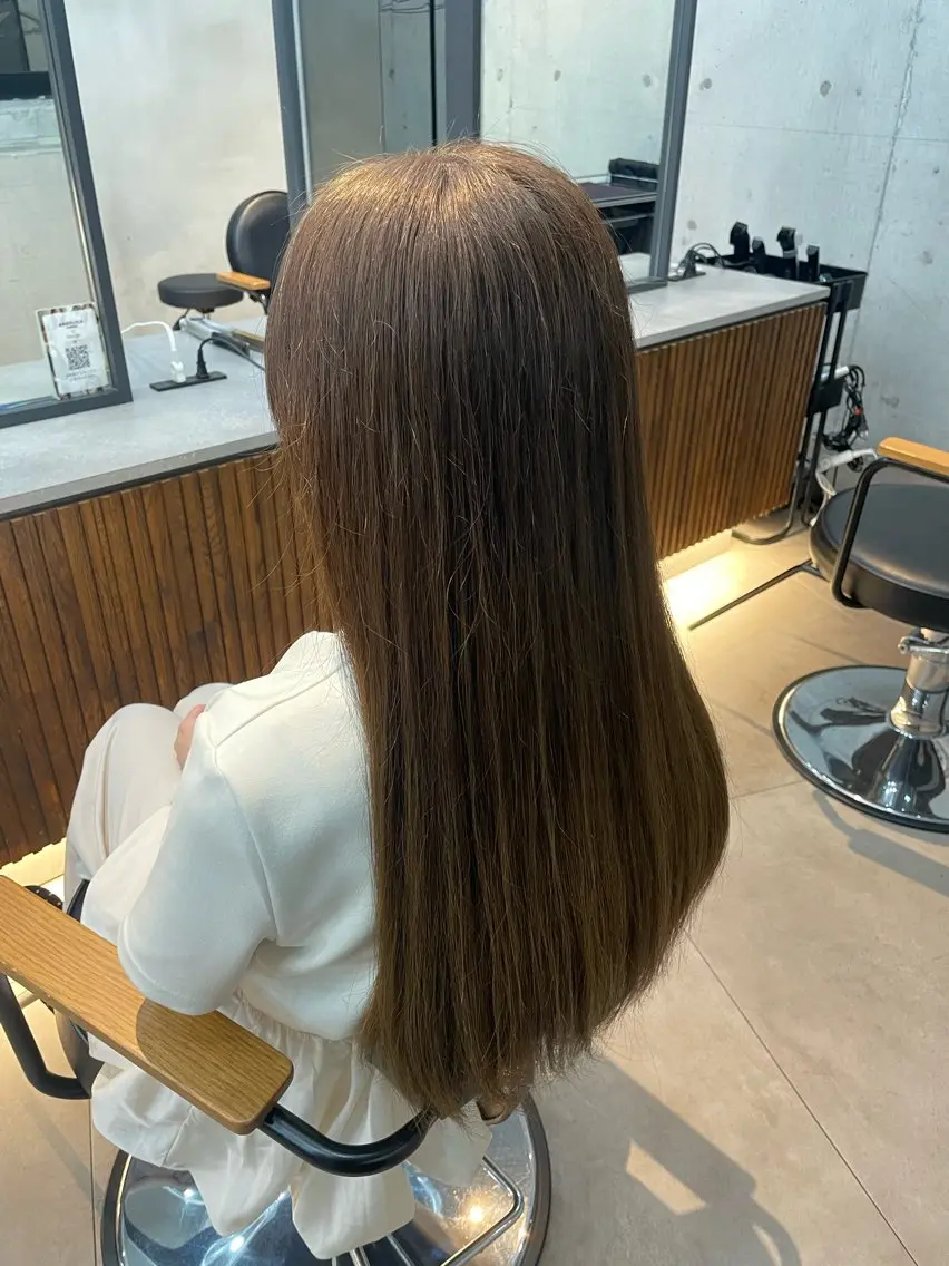 カラー ベージュカラー 小笠原 愛菜のヘアスタイル