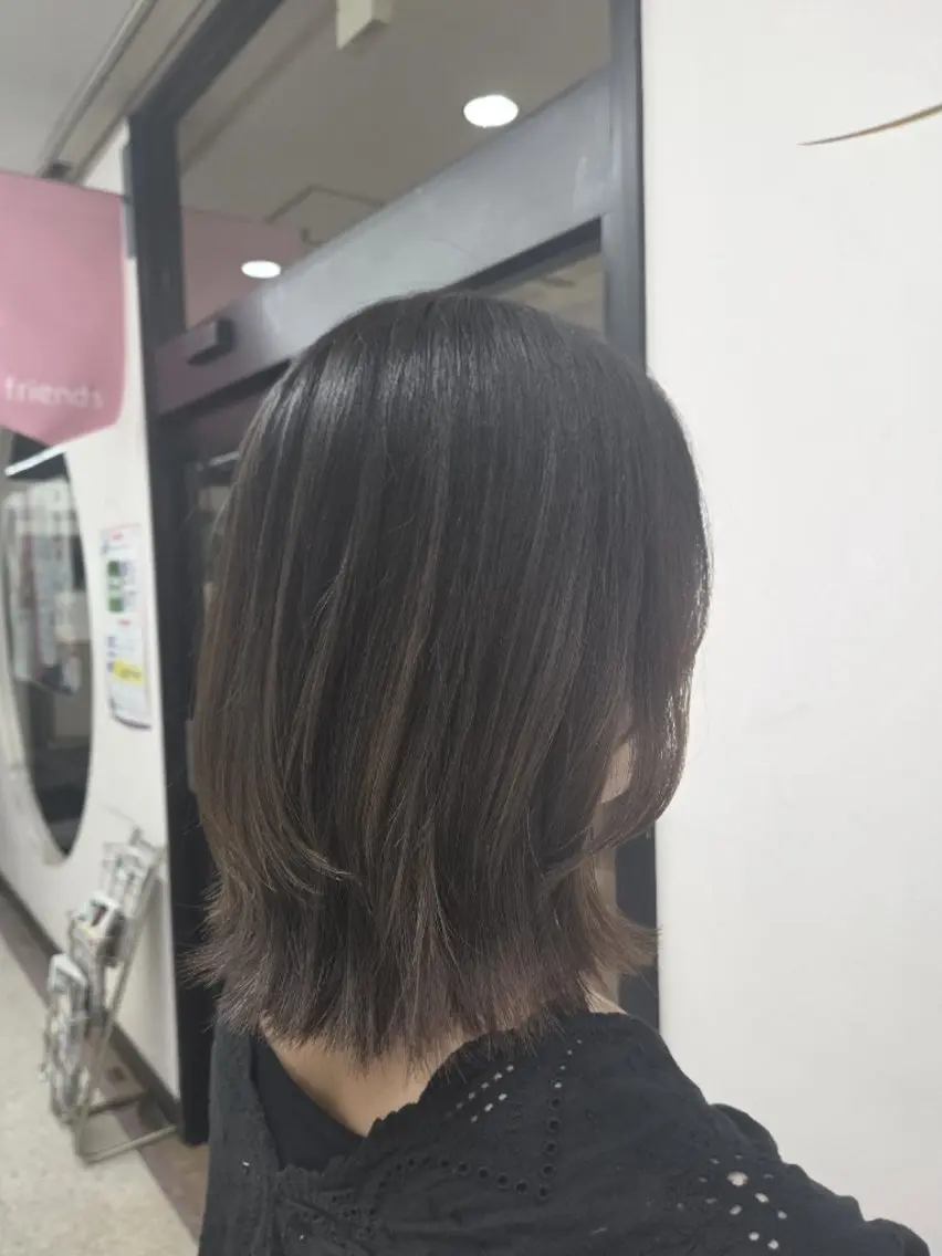 ミディアム レイヤーカット 種市 心愛のヘアスタイル