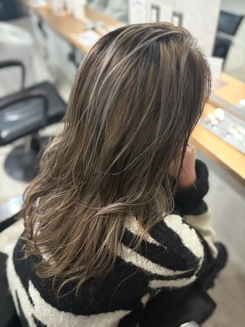 ロング ヘアカラー 徳 拓身のヘアスタイル