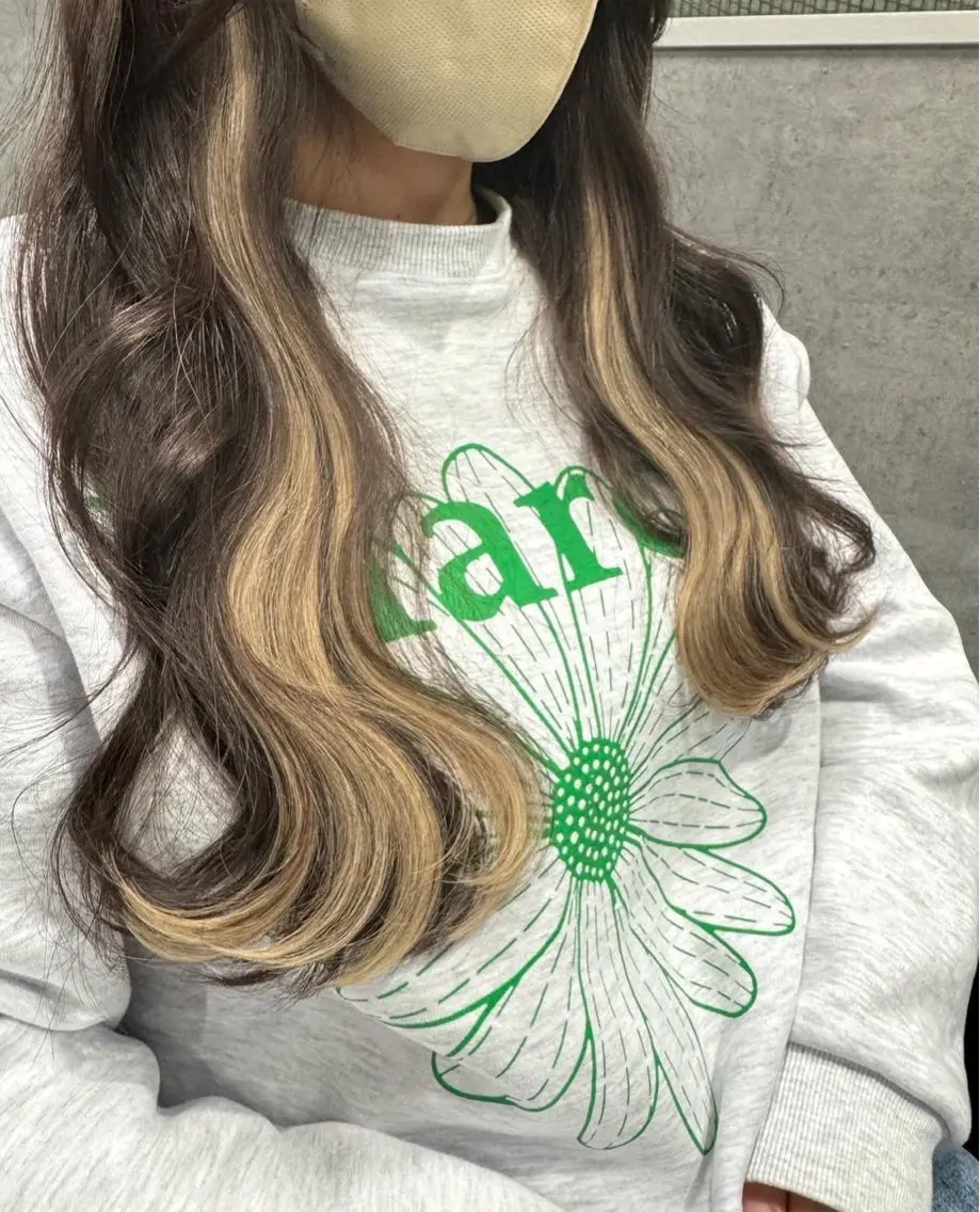 ロング カラー ブリーチ インナーカラー ヘアカラー ❄️髪質改善/透明感 カラー❄️WAOのヘアスタイル
