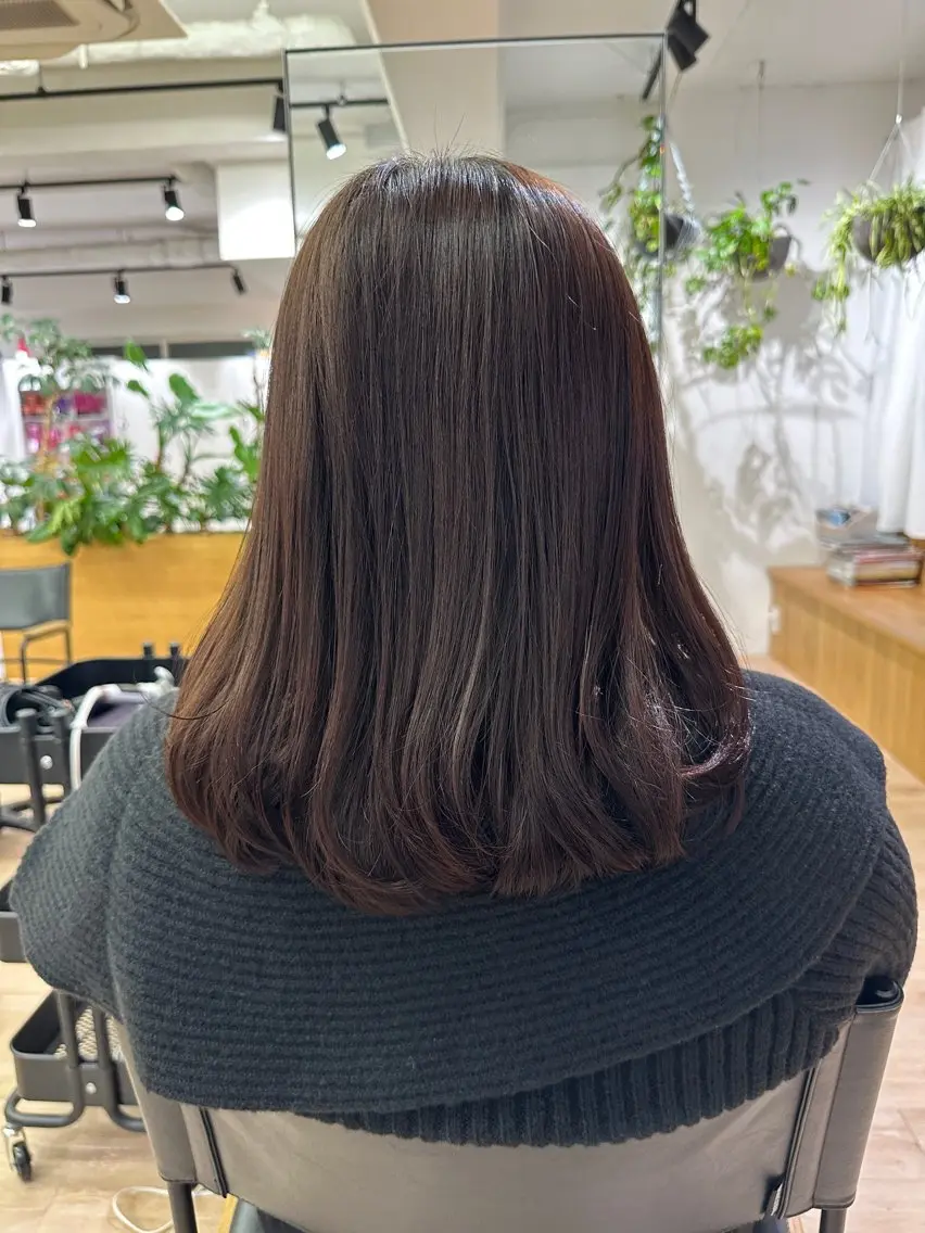 ミディアム レイヤーカット 切りっぱなし/髪質 改善矯正/さやか🫧のヘアスタイル