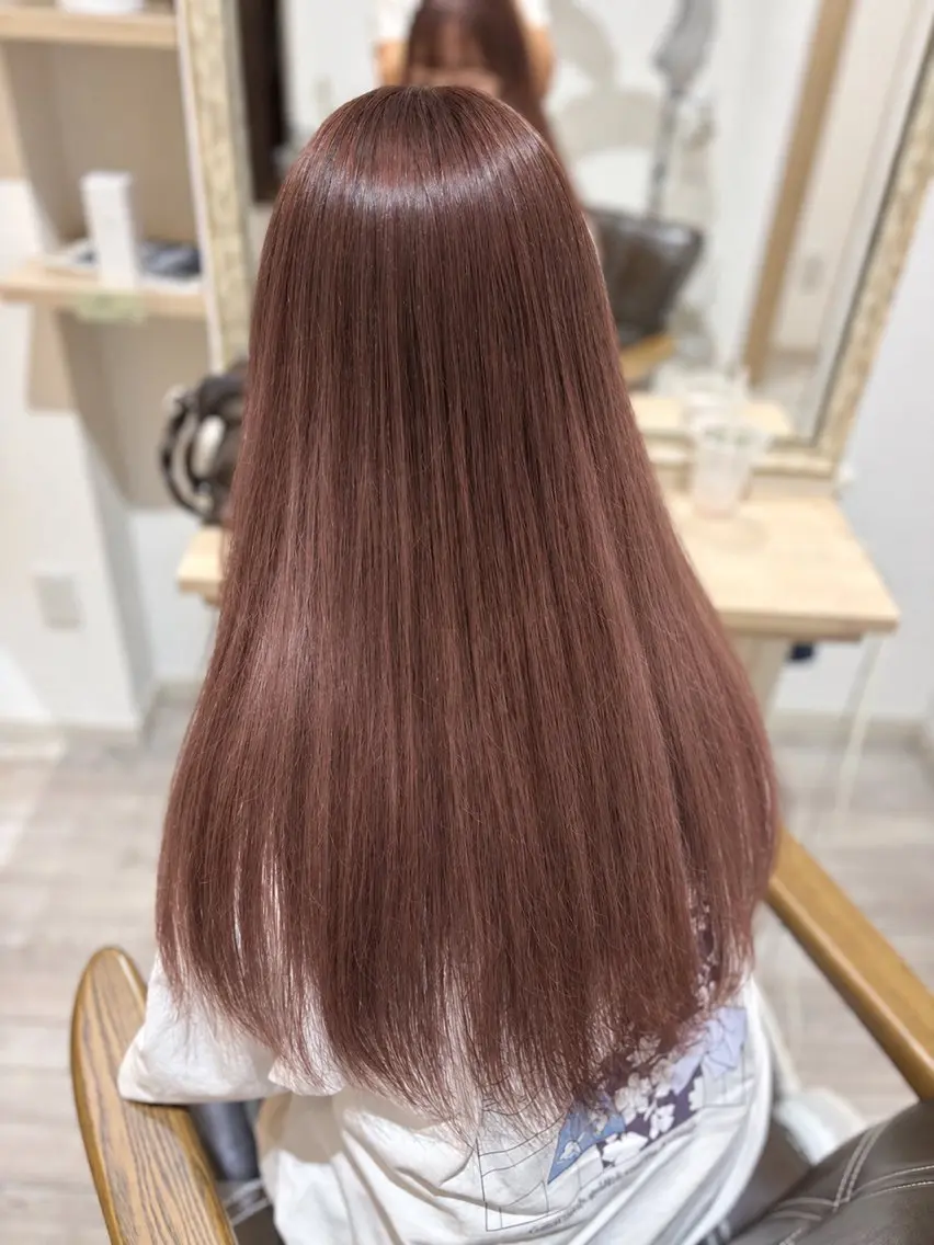 ロング カラー ブラウンカラー ピンクカラー ピンクブラウン カット ヘアカラー 三橋 蘭子のヘアスタイル