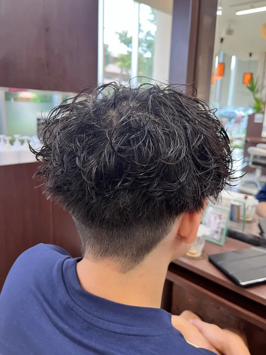 ショート パーマ メンズ マッシュ メンズパーマ 🧊メンズ特化🧊 高木航希のヘアスタイル