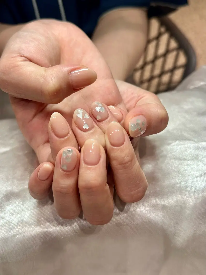 ネイル ハート ハンドネイル Roy 心斎橋 IINUMAのネイルデザイン