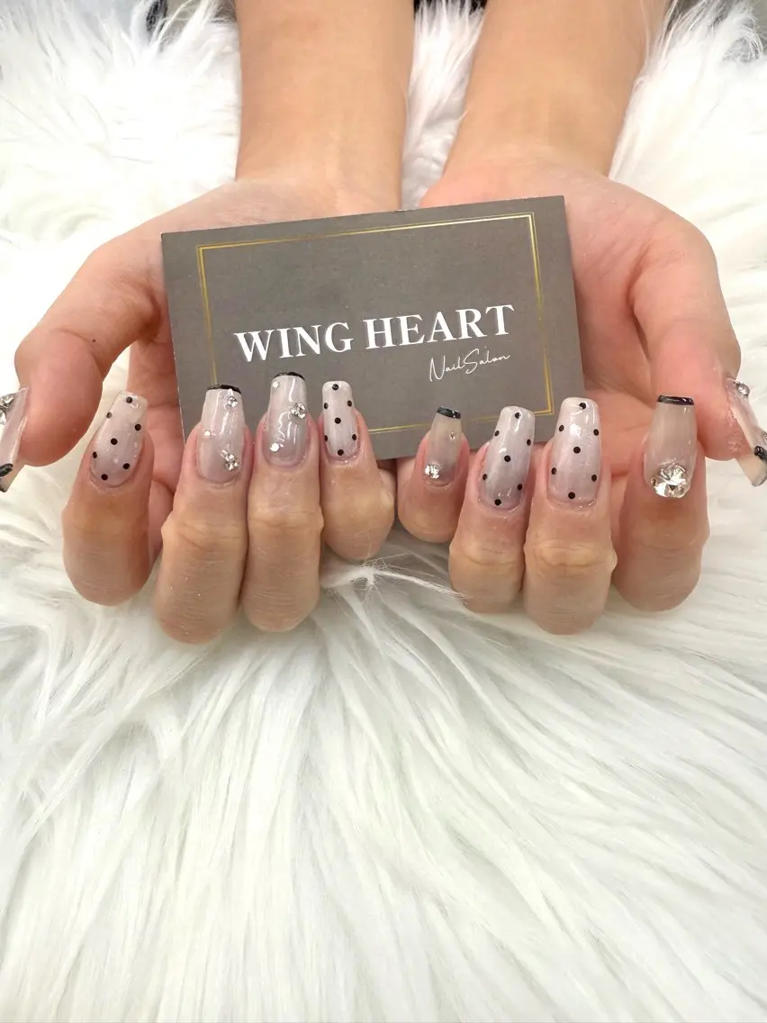 ネイル I. AYUMIのネイルデザイン
