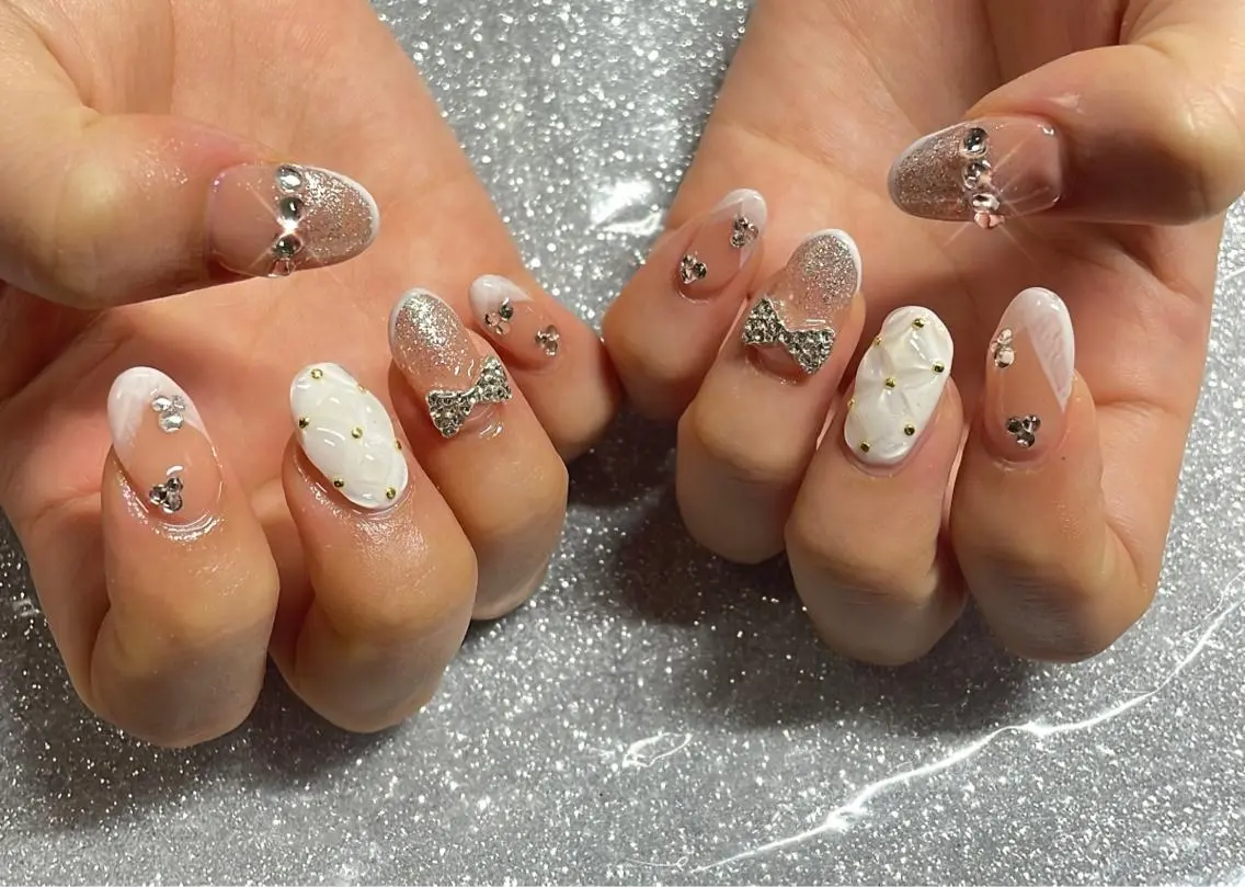 ネイル ハンドネイル VIERU 🌈🎀💖のネイルデザイン