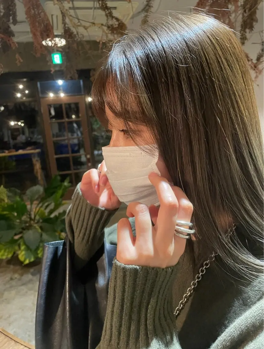 ロング カラー 舩津 菜月のヘアスタイル