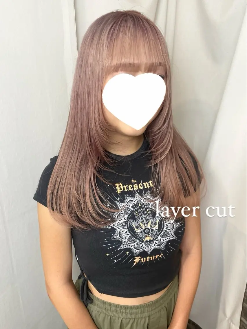 ロング 顔まわりレイヤー 顔周りカット レイヤーカット ロング 🍬kanami 🍬ボブ/暖色カラーのヘアスタイル