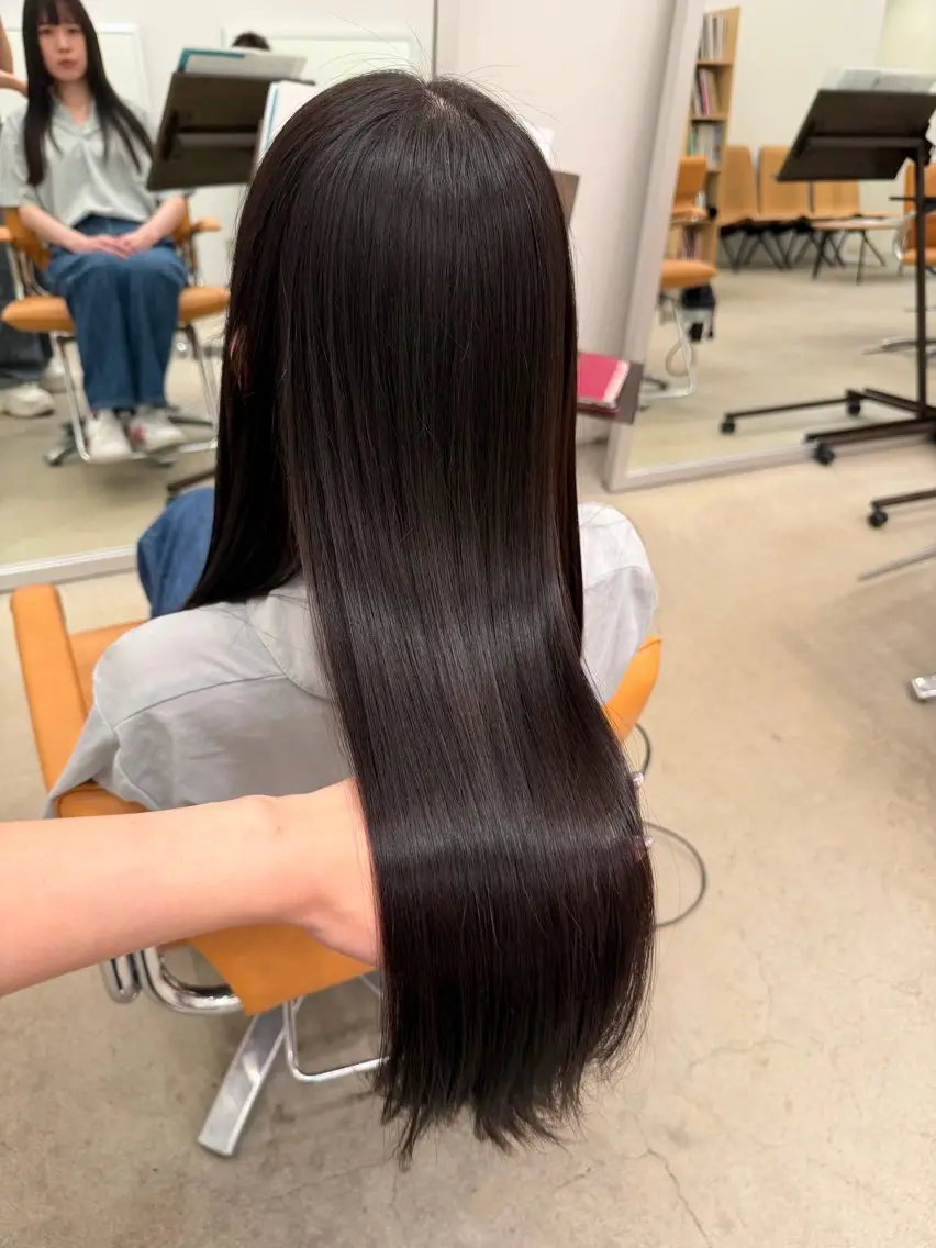 ロング パーマ 縮毛矯正 萩原 紗妃のヘアスタイル