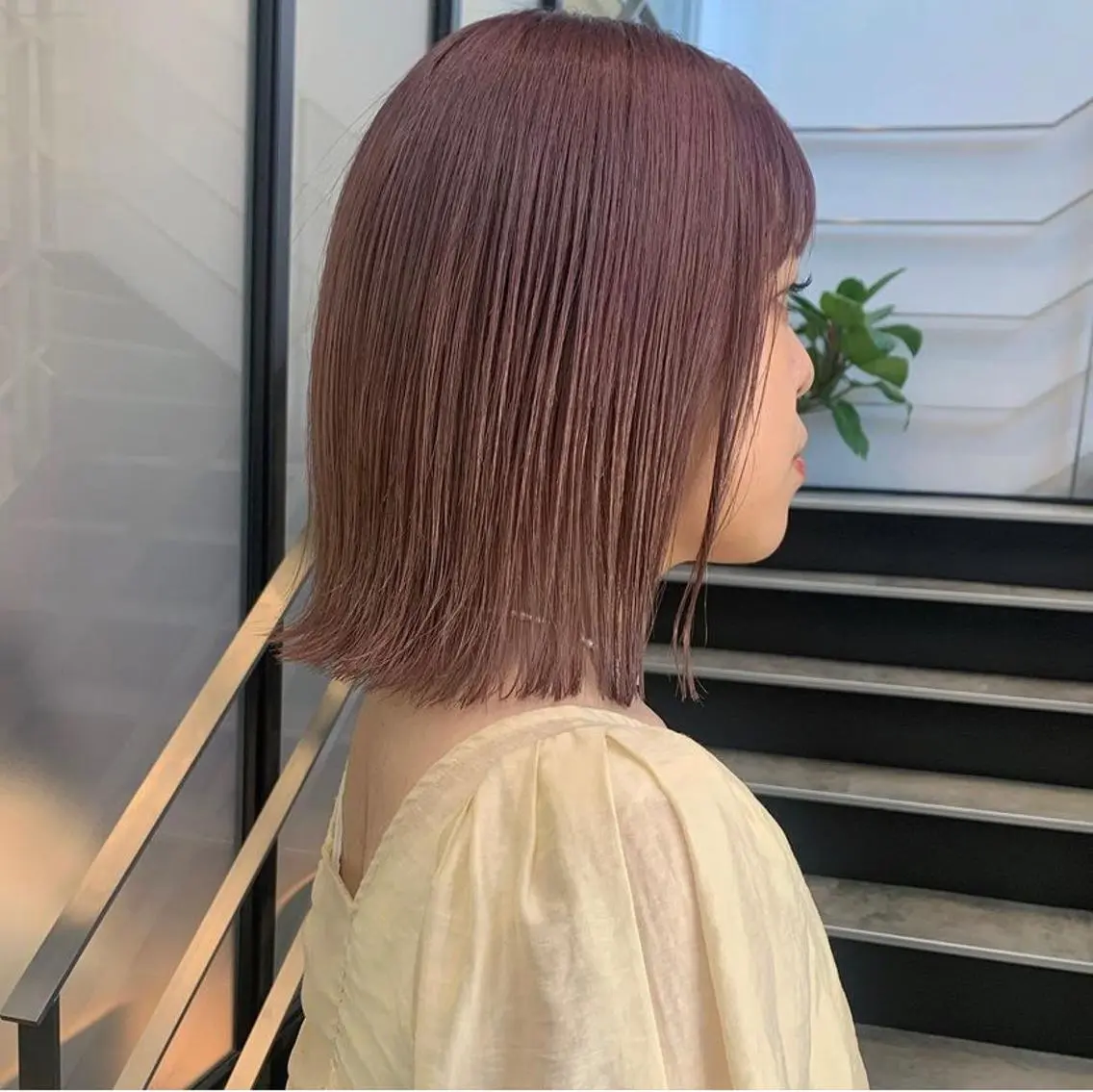 ミディアム カット ヘアカラー トリートメント ナチュラル艶ヘア 🌸内田彩香のヘアスタイル
