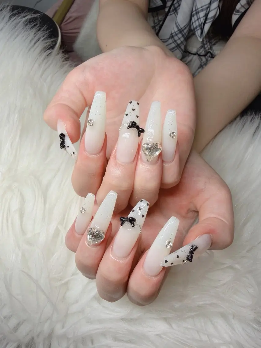 ネイル Lee Nailsのネイルデザイン
