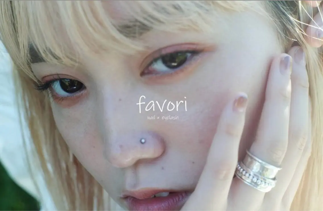 アイブロウ ワックス脱毛 眉カット favori金山 江畑のネイルデザイン