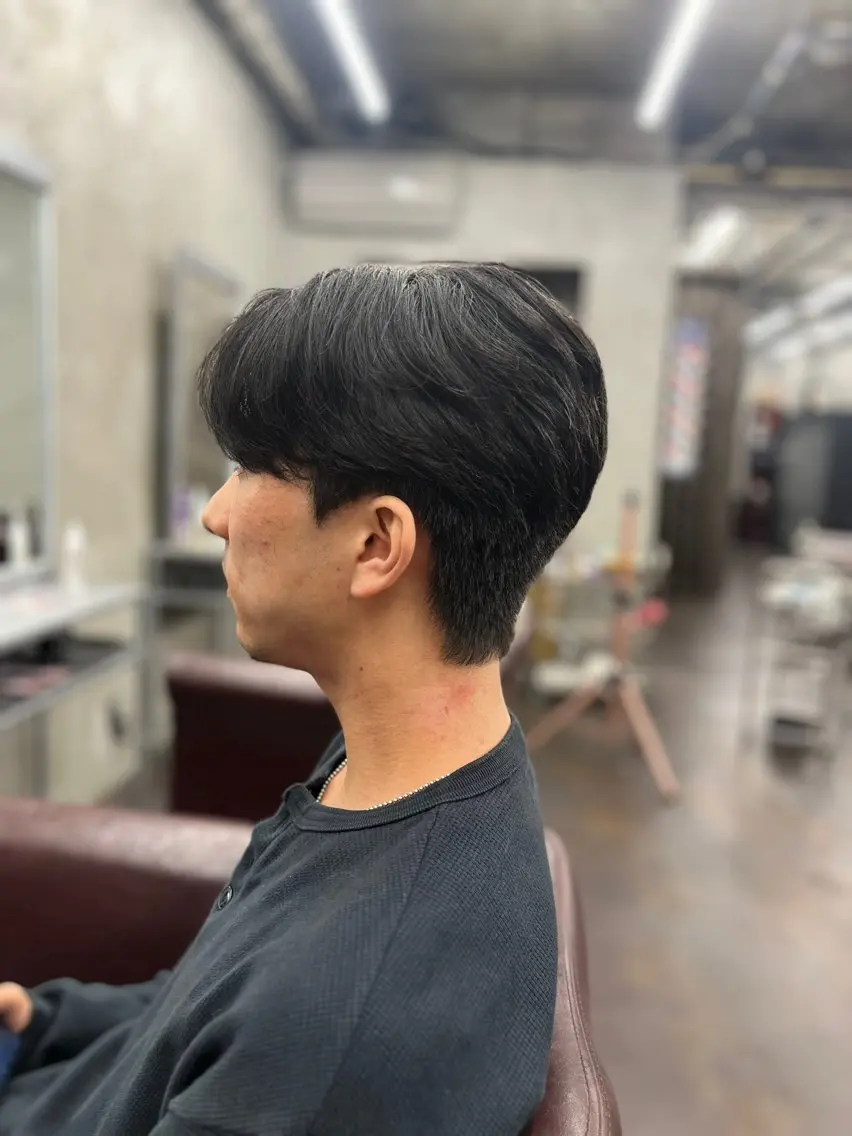メンズ センターパート メンズ韓国風 カット LAD 甲田大輝のヘアスタイル