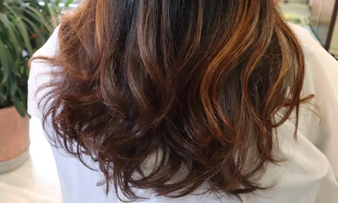 ロング 【南草津】髪質改善 ヘナカラー＆縮毛矯正のヘアスタイル