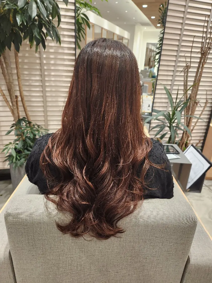 パーマ セミロング パーマ 💜艶髪カラー💜 🎶富川美希🎶のヘアスタイル