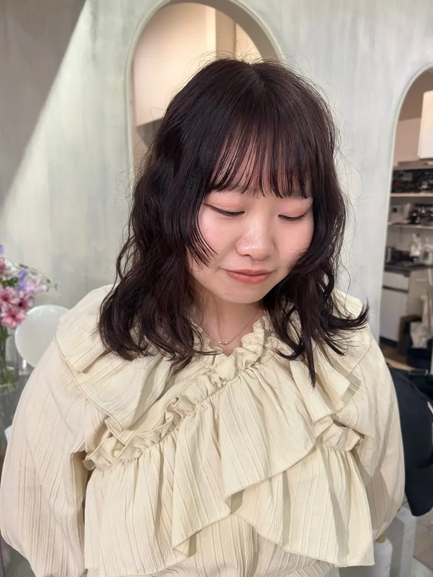 ミディアム カラー パーマ ラベンダーカラー ピンクカラー ピンクラベンダー ヘアカラー レイヤーカット / yuiのヘアスタイル