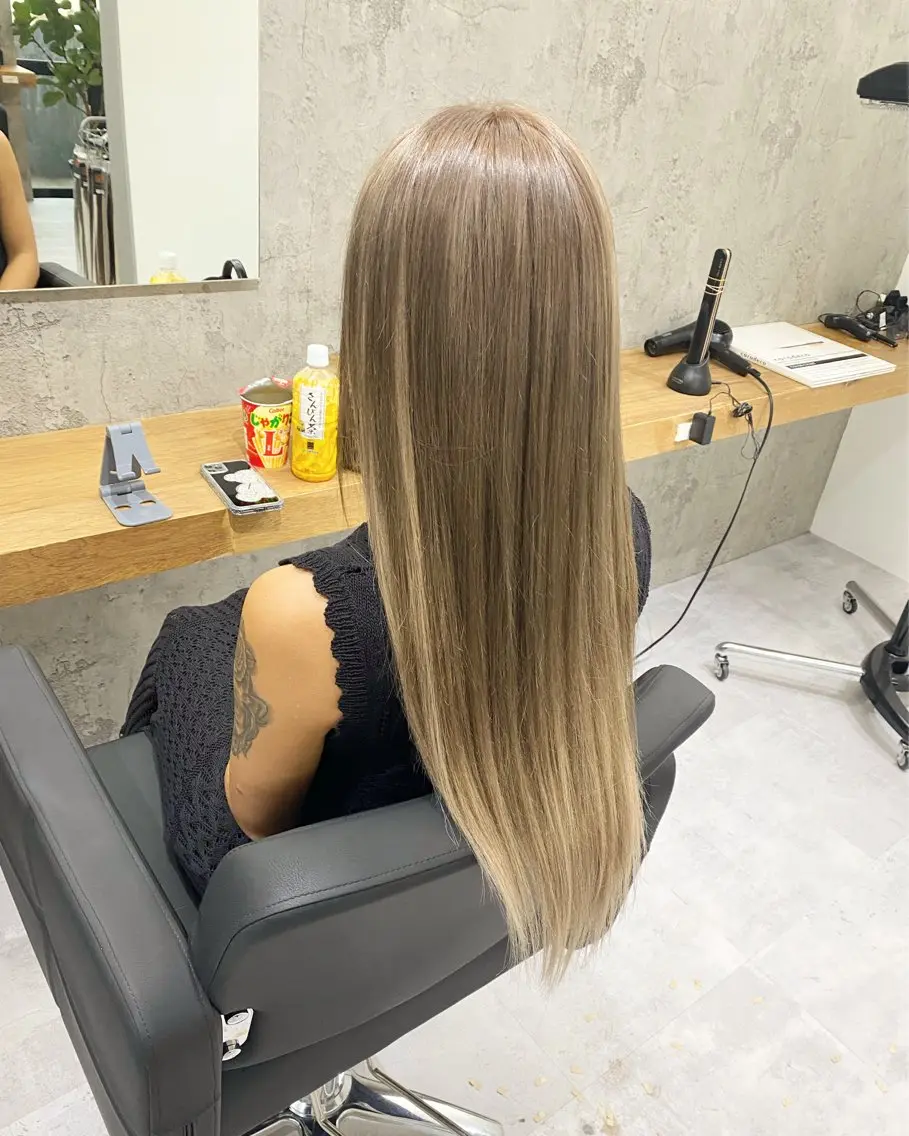 ロング カラー vizz by el yts 北谷ブリーチのヘアスタイル
