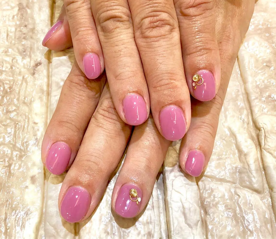 ネイル ピンク パープル ハンドネイル 髙橋 優菜のネイルデザイン