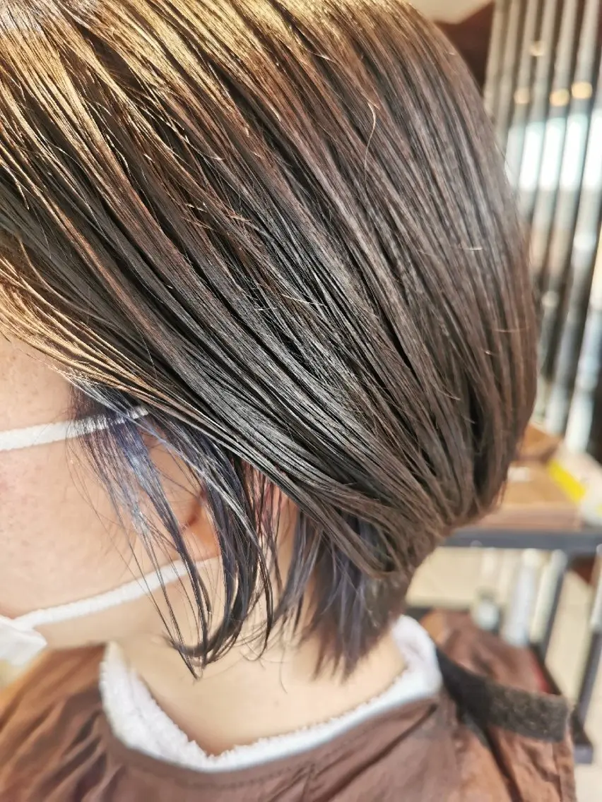 ショート アッシュ ヨウコ YOKOのヘアスタイル