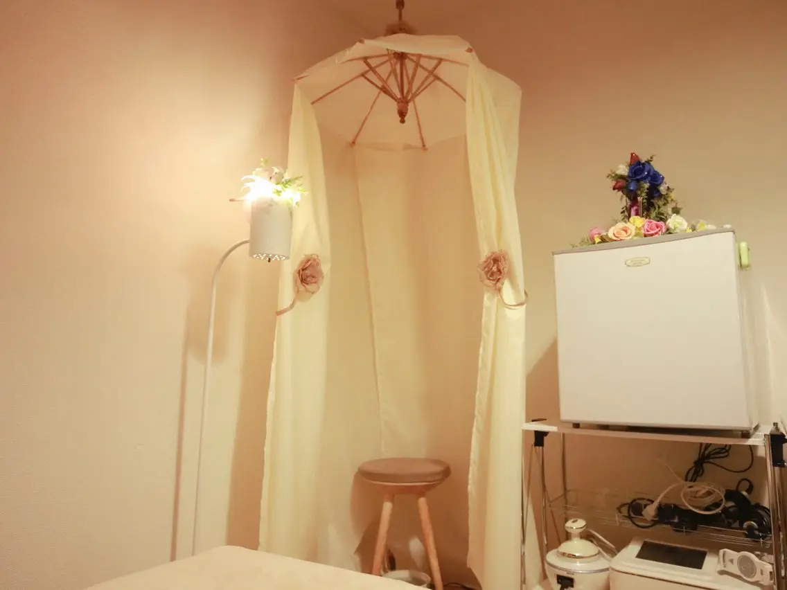 リンパ\ハーブ蒸テント(ローズよもきブレンド)100分の写真