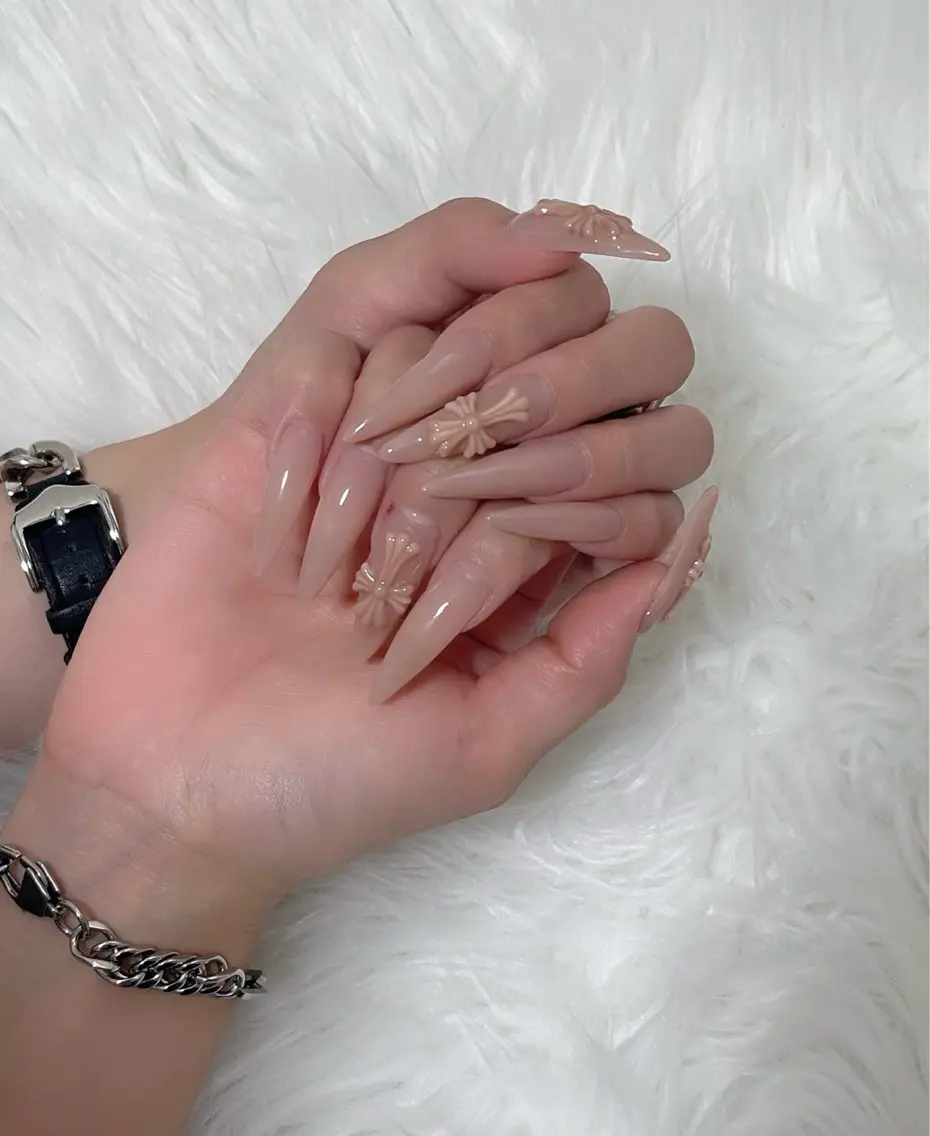 ネイル ハンドネイル YOLO NAILのネイルデザイン