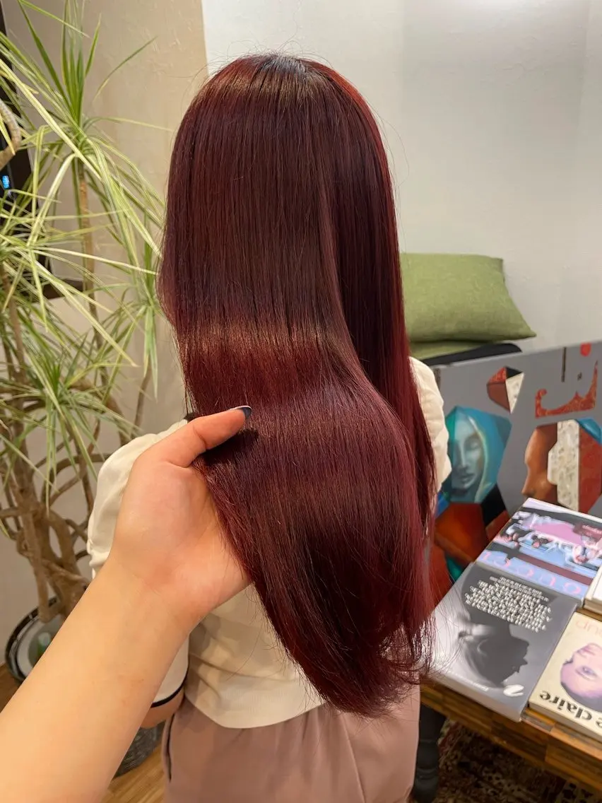ロング 久我 彩音のヘアスタイル
