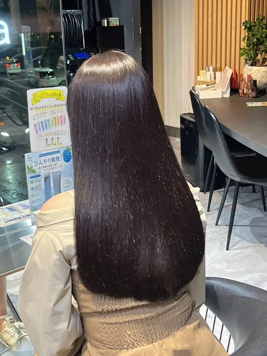 ロング カラー 長塚 花のヘアスタイル