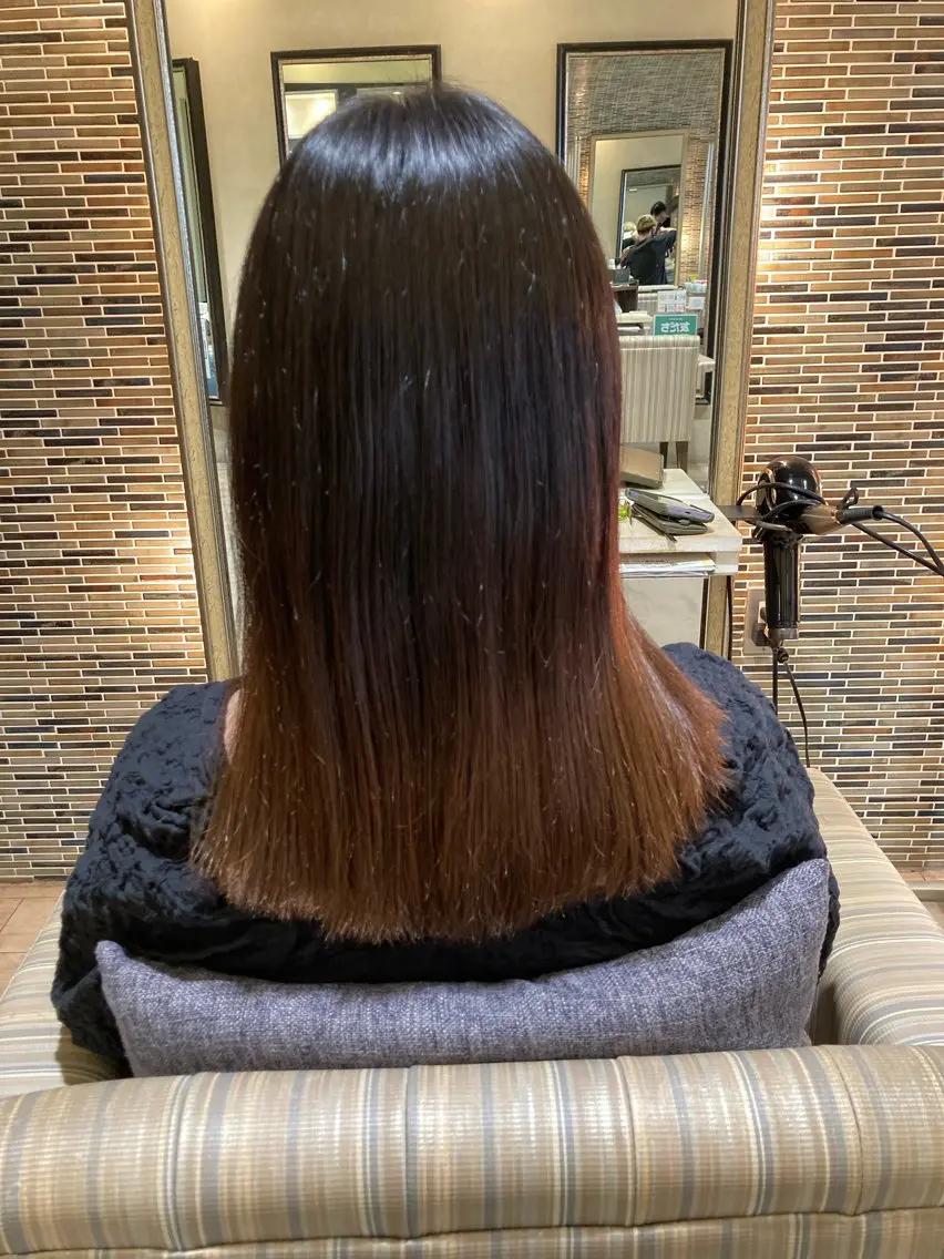 ロング トリートメント ぱく みやんのヘアスタイル