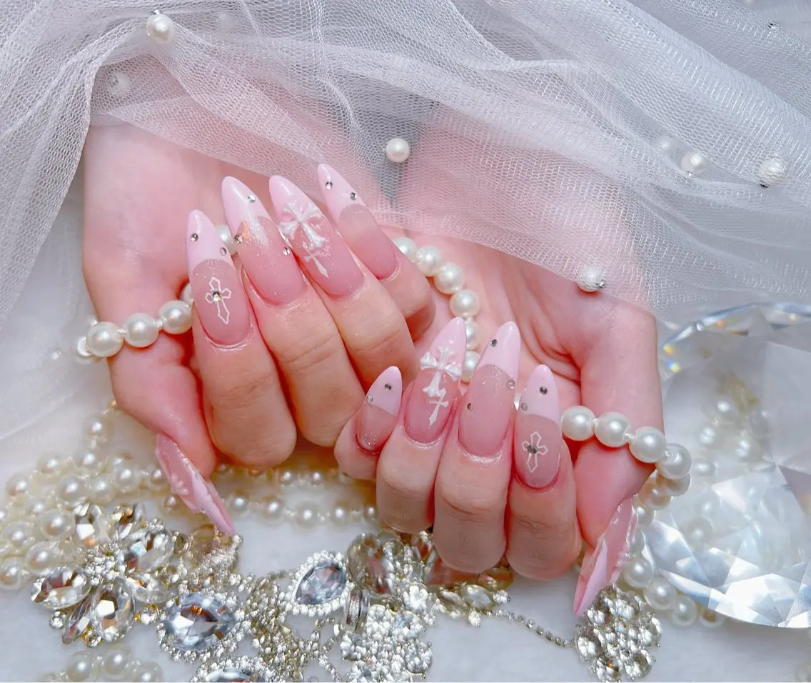 ネイル アートネイル オーロラネイル チークネイル 長さ出し フットネイル Miya _nailのネイルデザイン