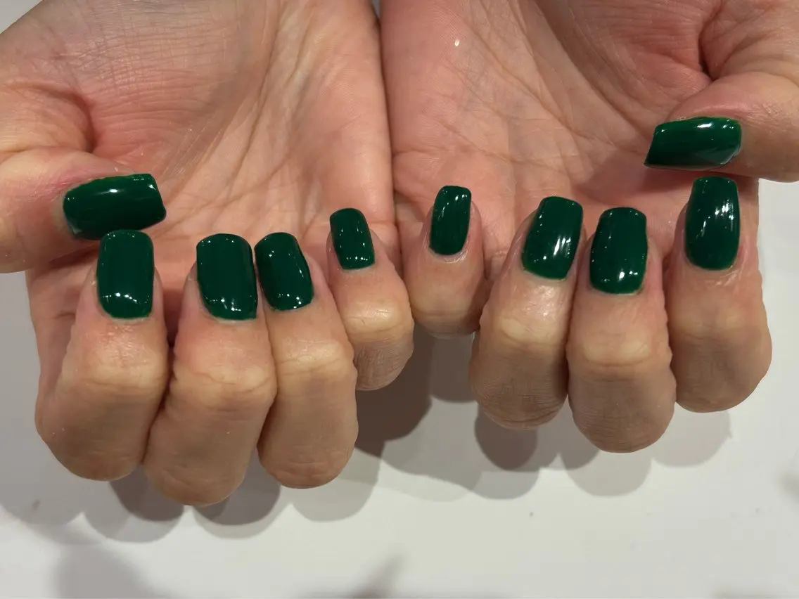 ネイル 長さ出し ワンカラーネイル SHELLNAIL NOAのネイルデザイン