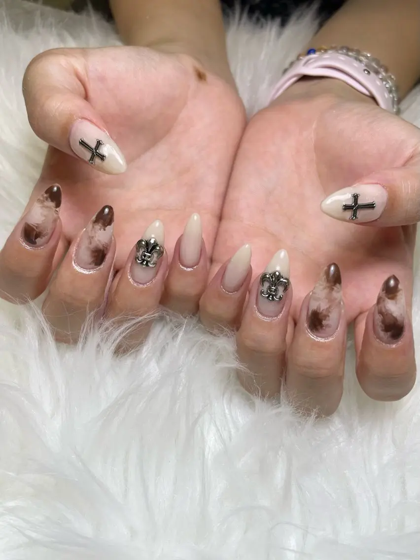 ネイル ハンドネイル ハンドケア SunnyRoa aguri ୨୧˖*のネイルデザイン