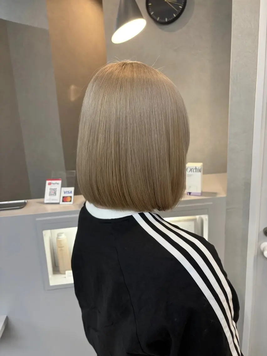 ショート カラー デザインカラー ハイトーンカラー 髪質改善 レイヤーカット ヘアカラー トリートメント GISEL 小倉のヘアスタイル