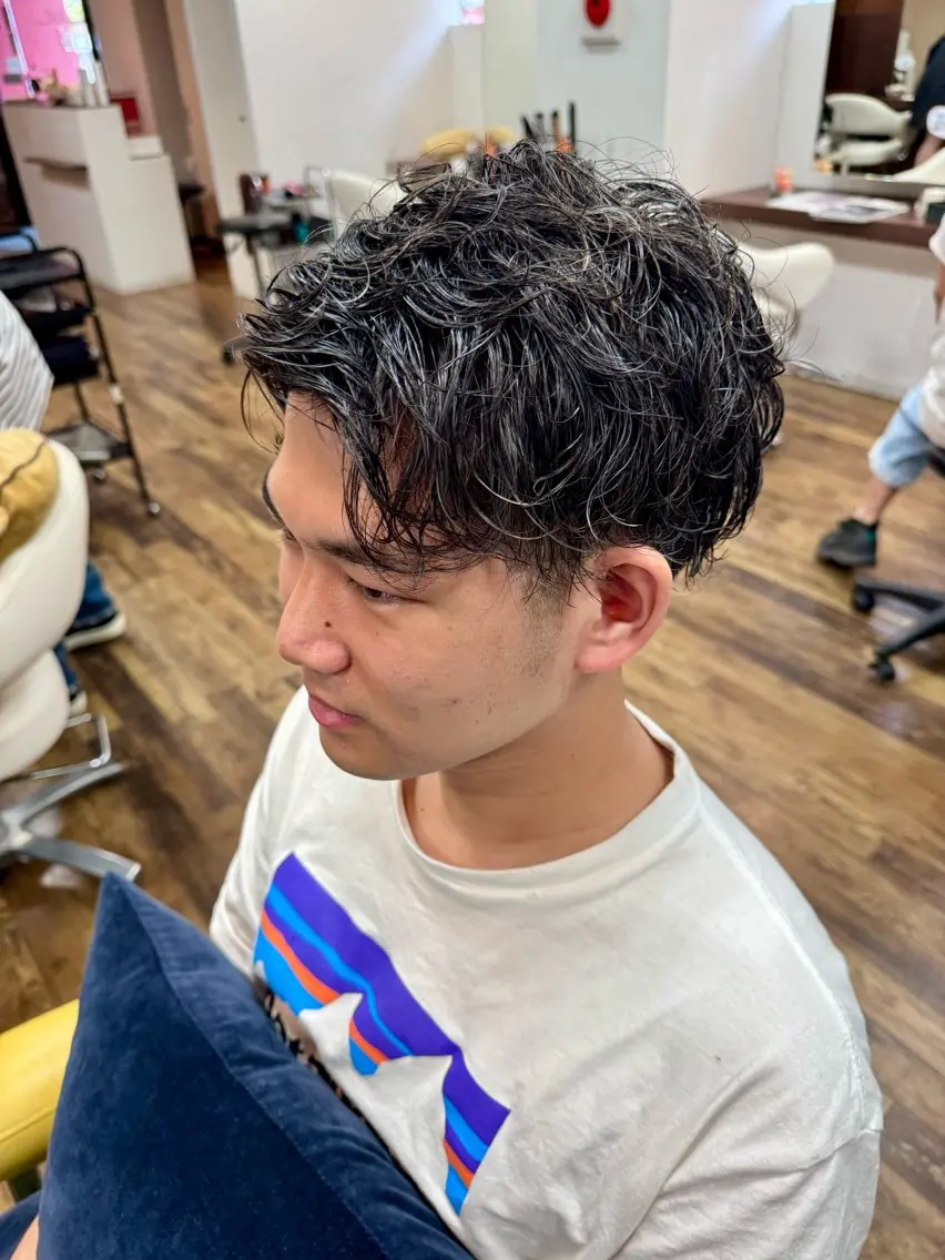 ショート カラー パーマ メンズ 渋谷 洸貴のヘアスタイル