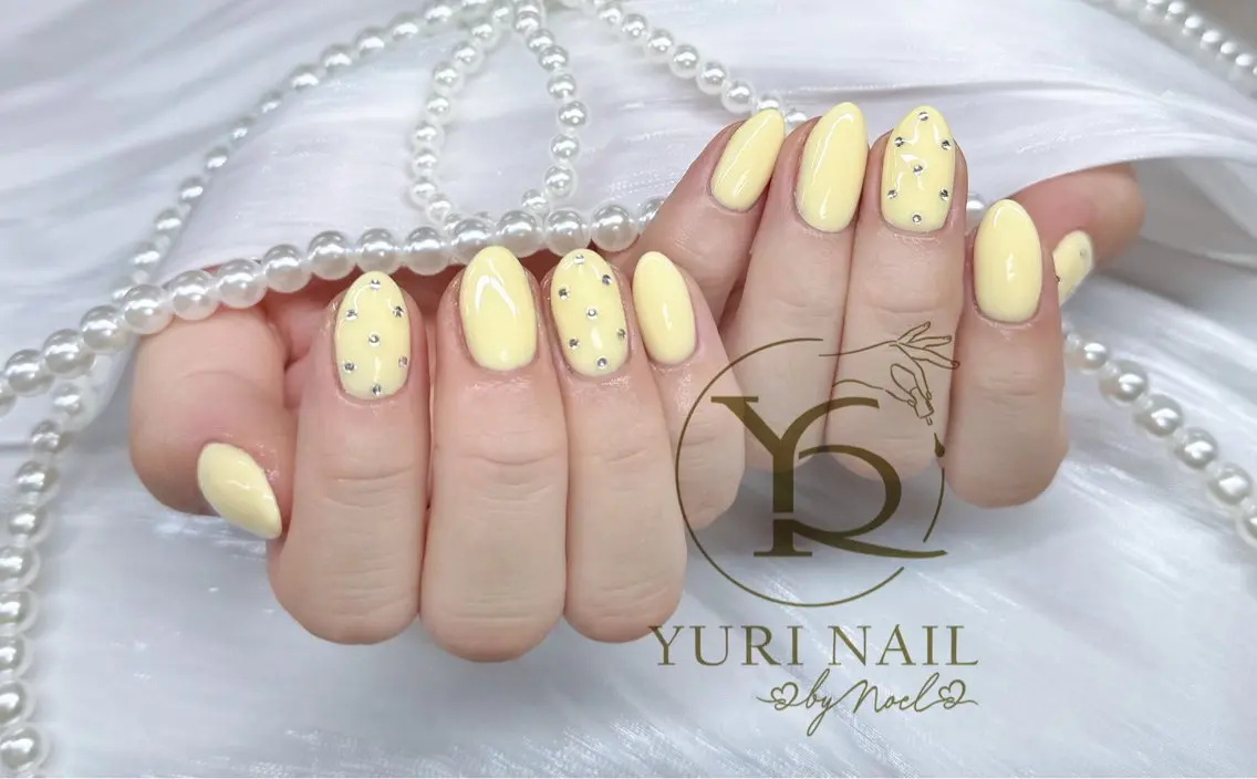 ネイル ハンドネイル フットネイル ハンドケア YURI Nail NARITAのネイルデザイン