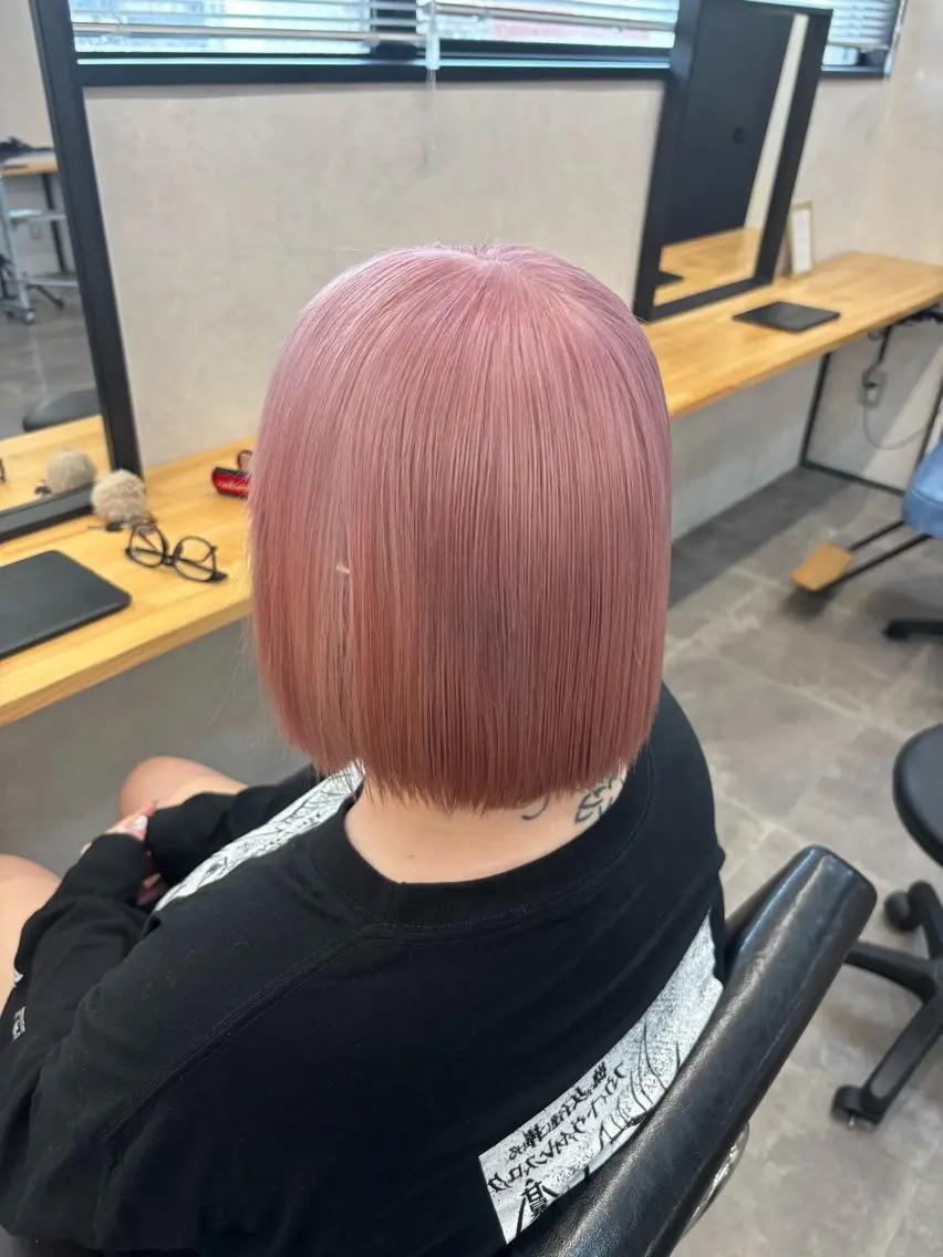 ミディアム ヘアカラー トリートメント GLOSS 心斎橋 山上のヘアスタイル