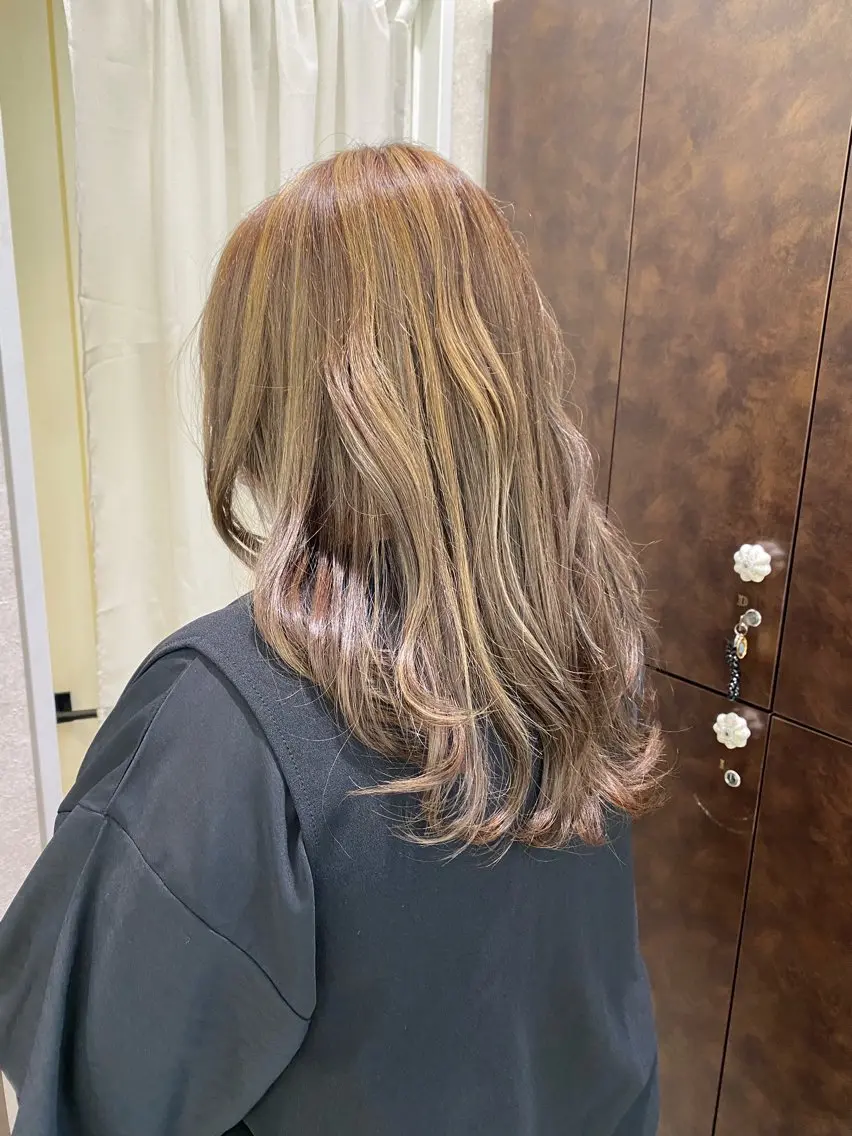 セミロング カラー ママ美容師 Tsuchiyaのヘアスタイル