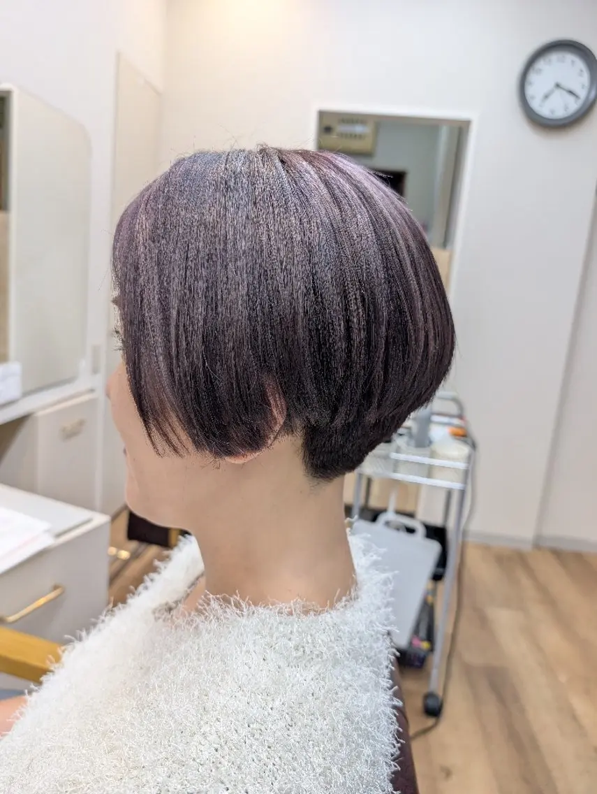 ショート 小島 崇子のヘアスタイル