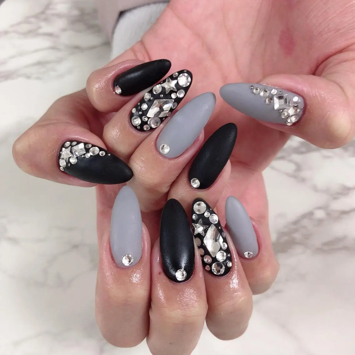 ネイル ハンドネイル SOL NAILのネイルデザイン