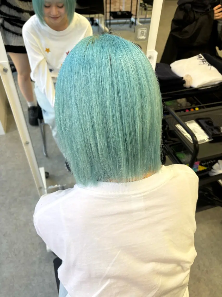 ショート カラー トレンドカラー🎀 miku🪞🩰のヘアスタイル