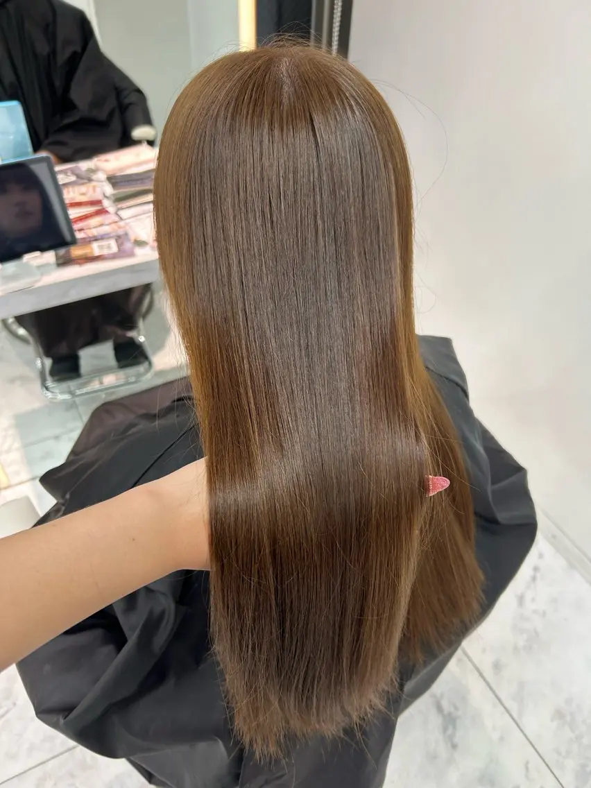 セミロング カット ヘアカラー 縮毛矯正 トリートメント Shousui Mutsumiのヘアスタイル