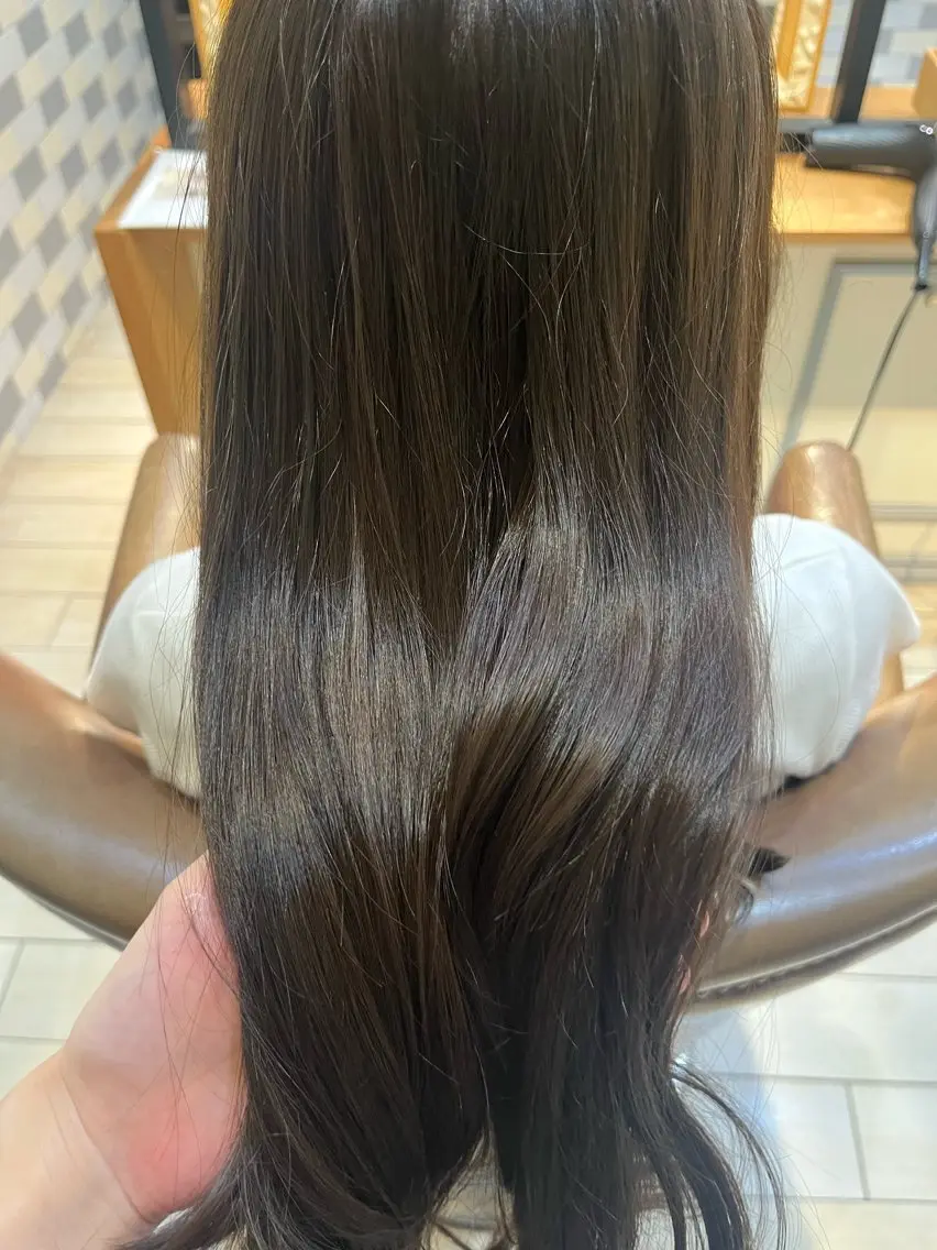 セミロング カラー ダークグレー ダークグレージュ グレージュ ヘアカラー トリートメント 古屋 澪 艶髪カラー✨のヘアスタイル
