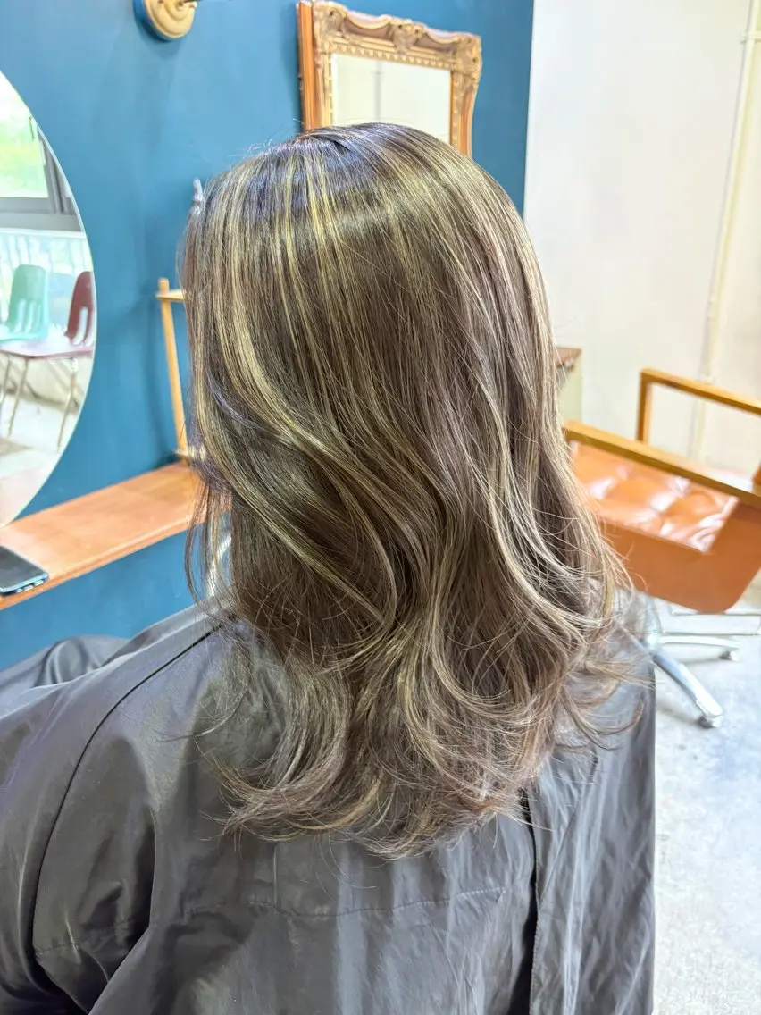 セミロング カラー ヘアアレンジ ハイライトカラー ハイライト ヘアカラー トリートメント 山崎 澪 レイヤーカット/大宮のヘアスタイル