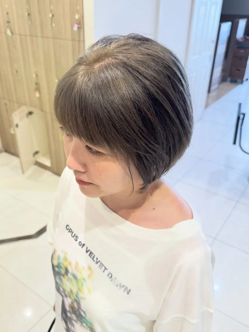 ショート カラー ヘアカラー トリートメント 当日予約🆗✂︎ ウエモト タクのヘアスタイル