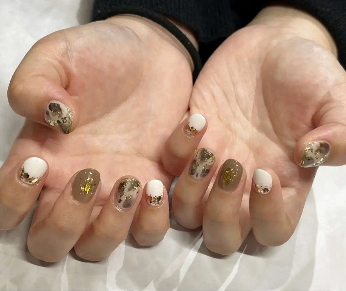 【オフあり】ニュアンスデザインし放題♪スタッズ、ミラー、シェル、箔等のパーツ代込み💅※必ず補足説明をお読み下さい。の写真