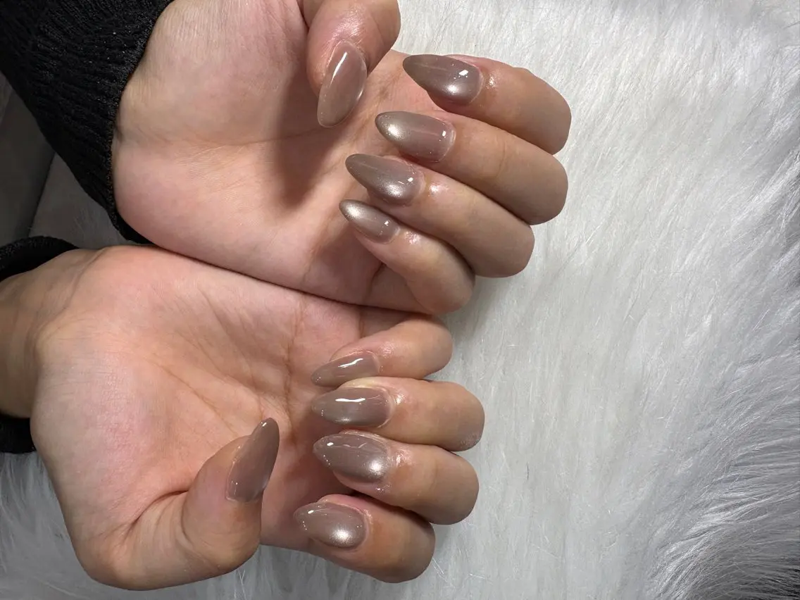 ネイル ハンドネイル LAVISH manaのネイルデザイン