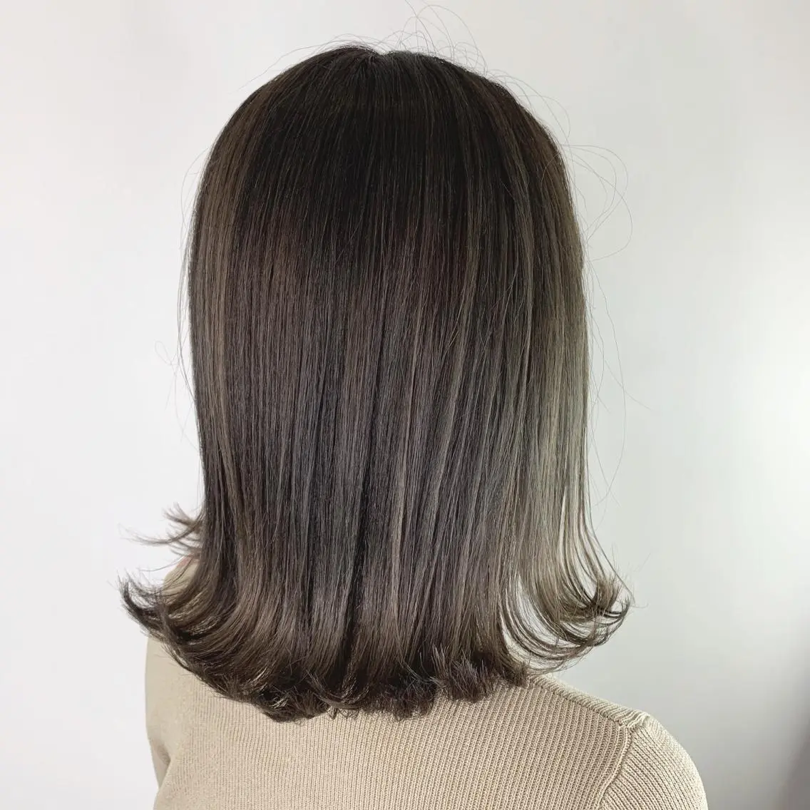 ミディアム カット ヘアカラー トリートメント 【White京橋】 岸 拓斗のヘアスタイル